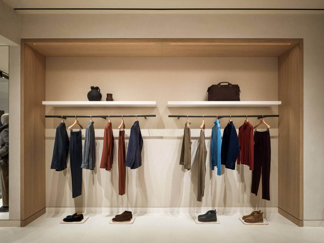 12 STOREEZ в Галереях