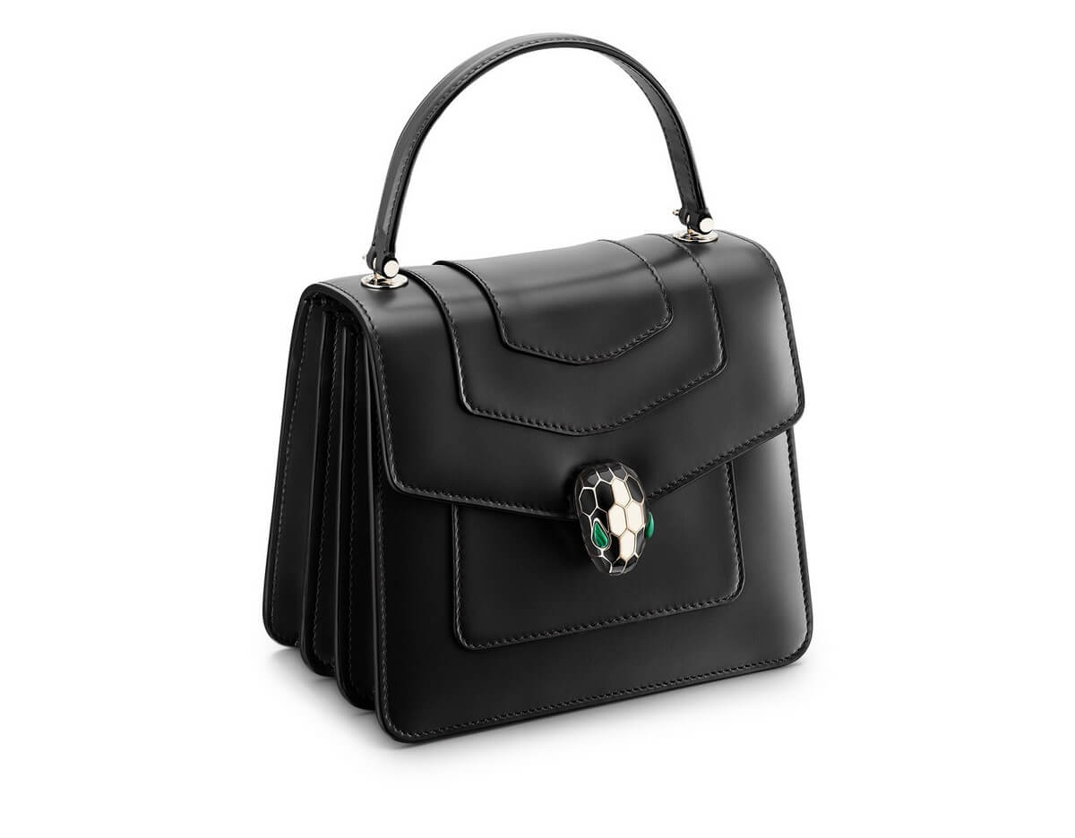 Дженнифер Лопез и Эмма Робертс с сумочками BVLGARI