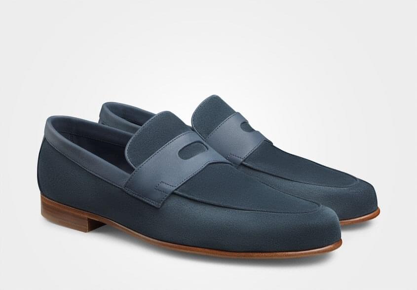 Лоферы из новой коллекции John Lobb в бутике St-James