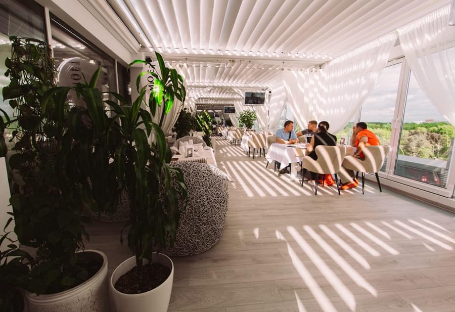 Летняя терраса в ресторане Spettacolo!