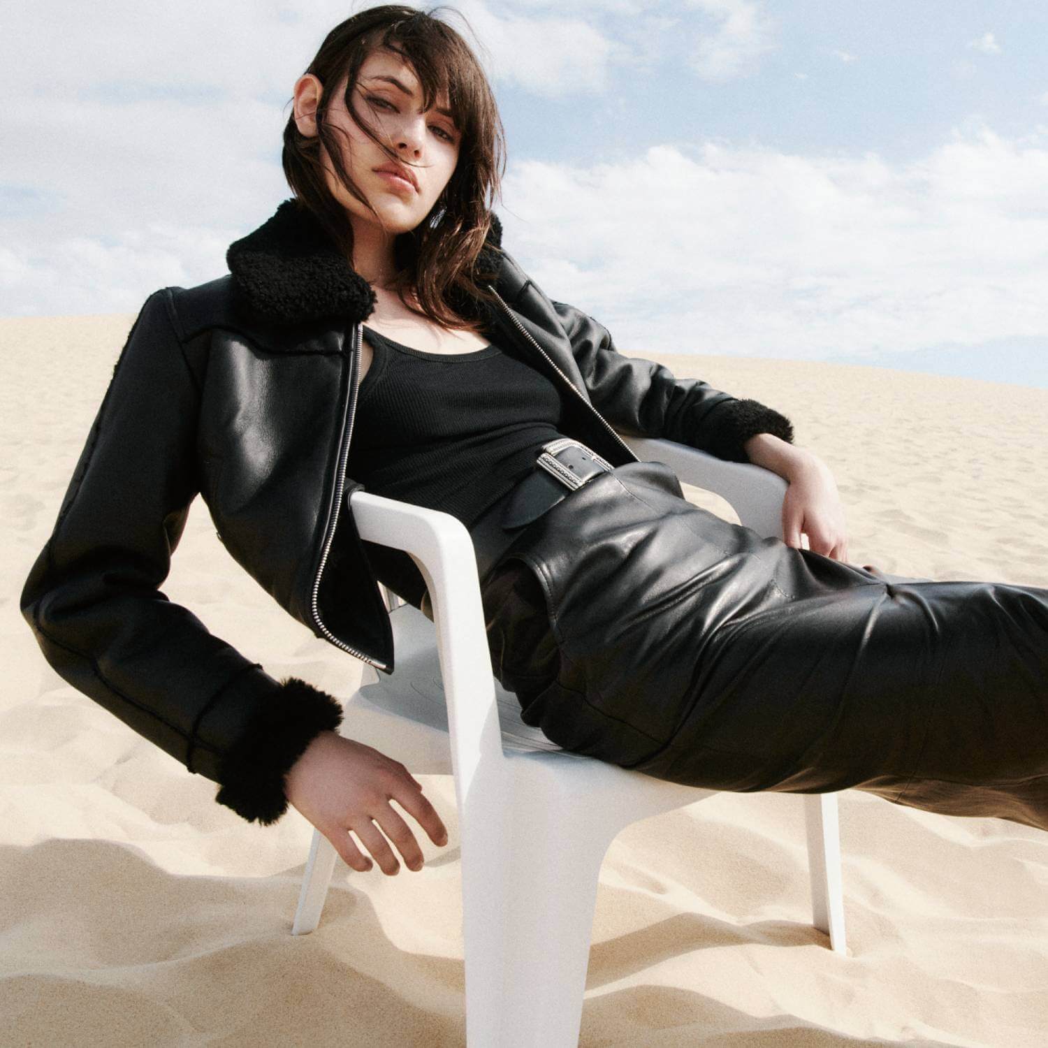 Расслабленный образ Rock Casual из новой коллекции IRO