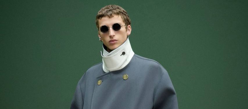 Скидки на верхнюю одежду и обувь в Bronka Fashion