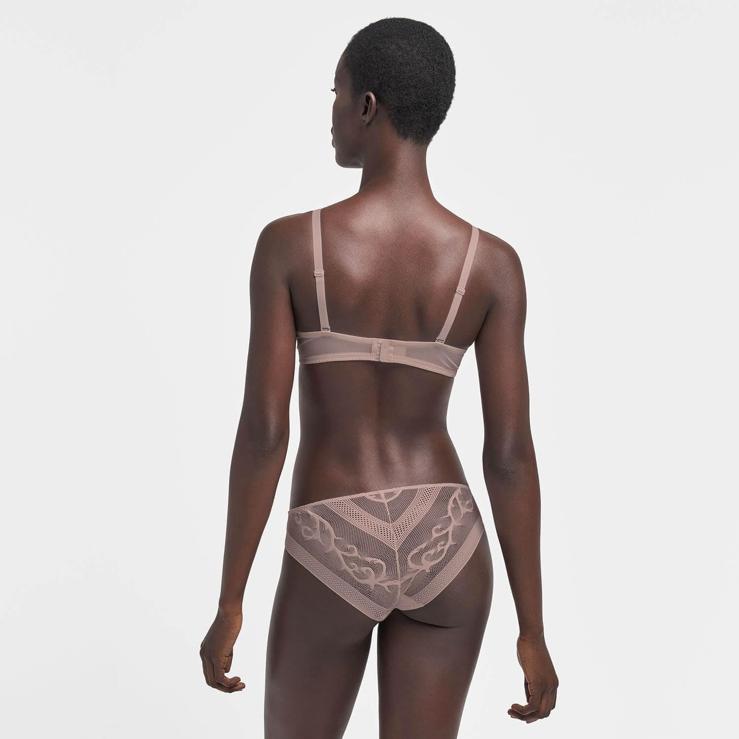 Новая коллекция Riley от Wolford