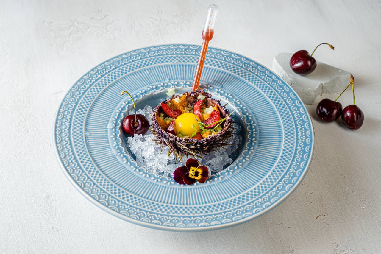 Комплемент к бокалу вина от ресторана LeePrime