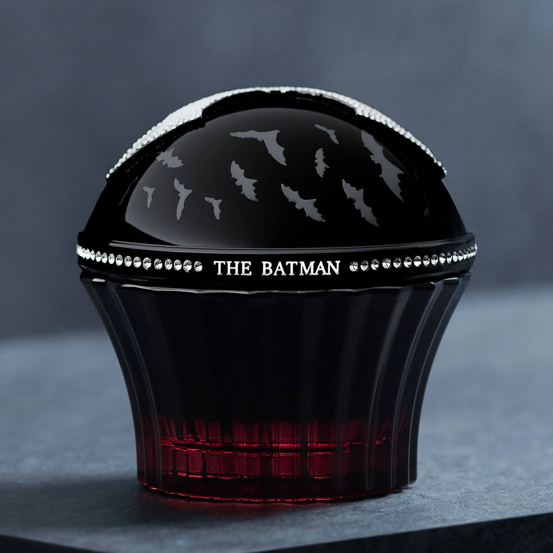Новый аромат «THE BATMAN HERO» от House of Sillage
