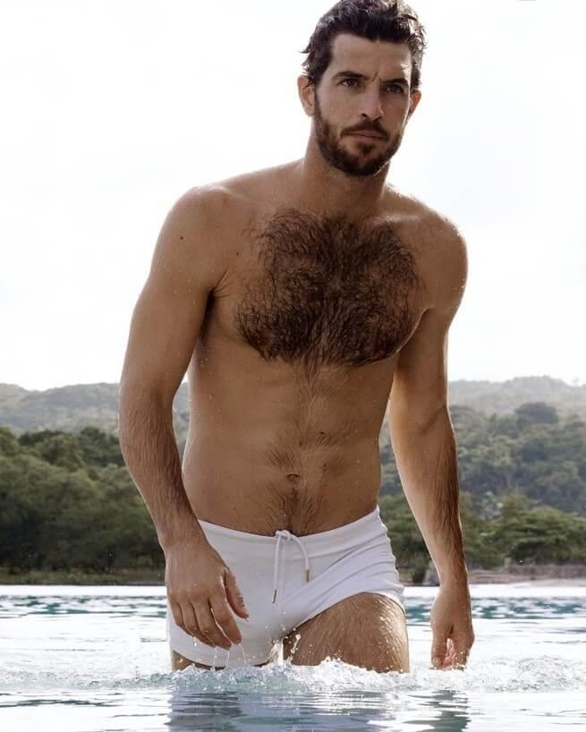 Капсула Orlebar Brown «007» в бутике X.O.