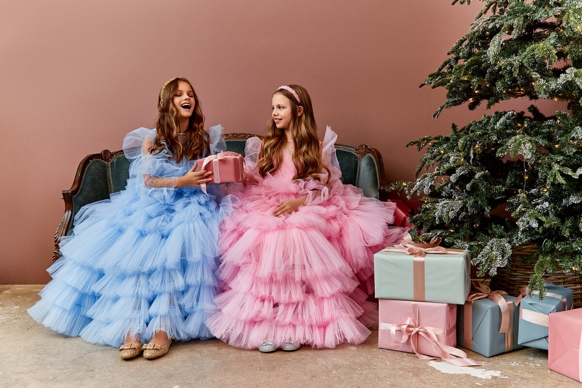 Новая коллекция платьев Sasha Kim