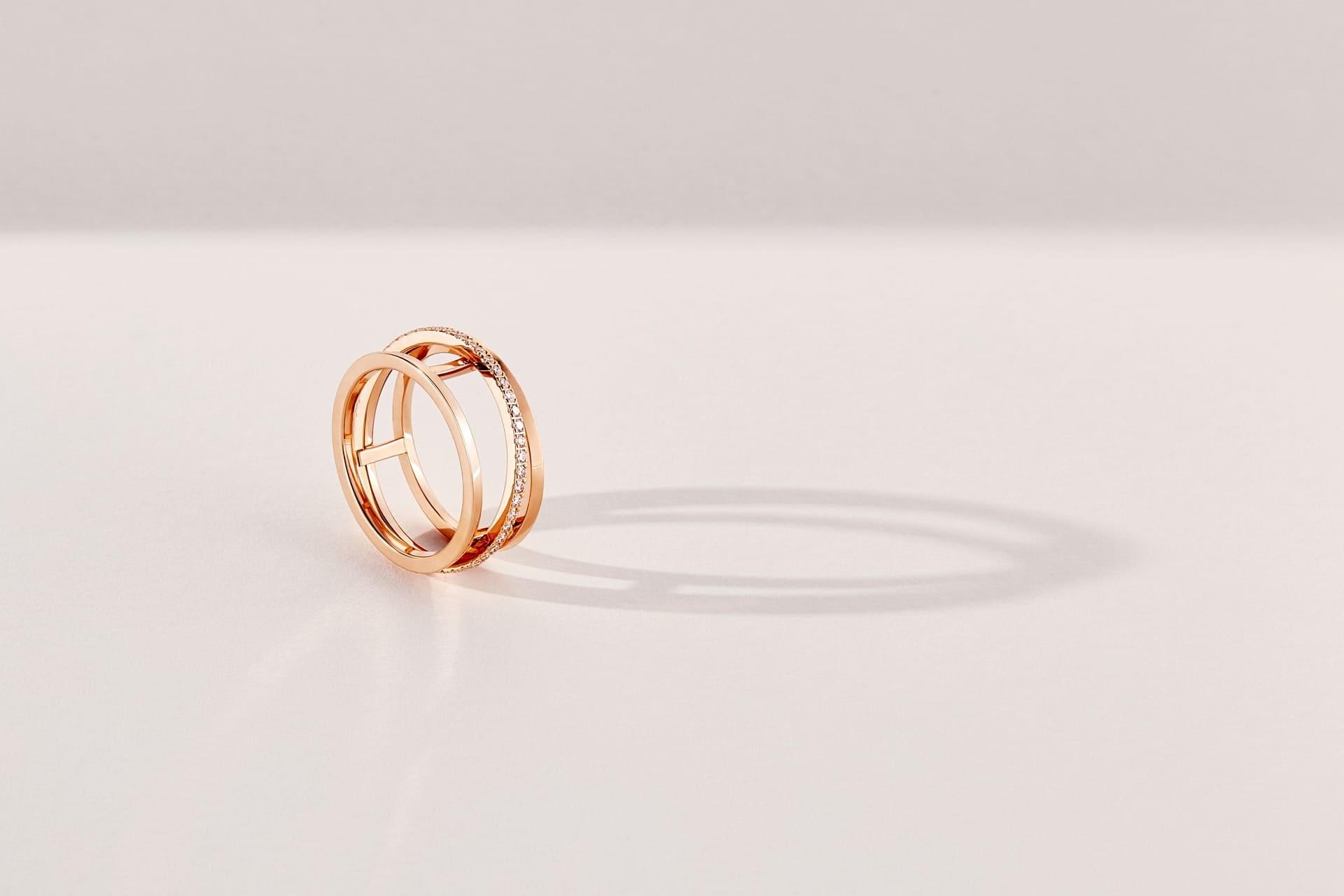 De Beers анонсирует новую эстетику, представляя кольцо The Horizon