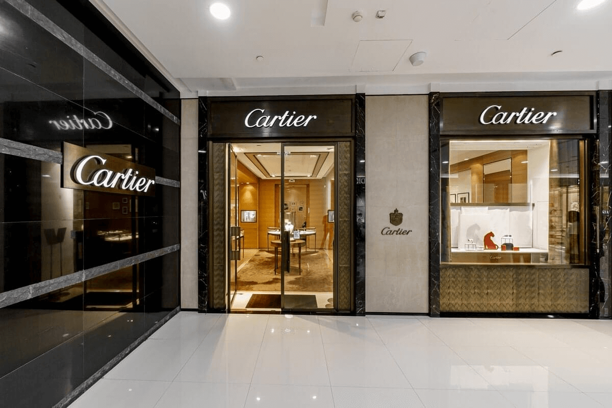 Cartier boutique closes for renovation