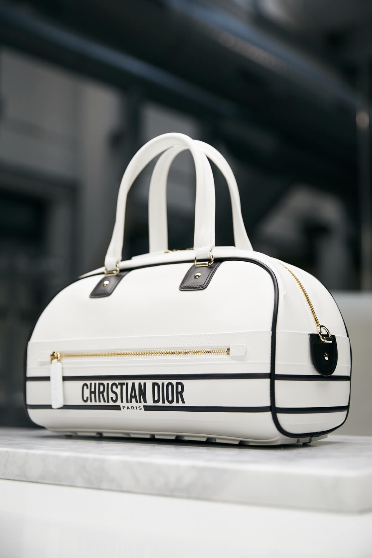 Новые сумки Dior Vibe уже представлены в бутике