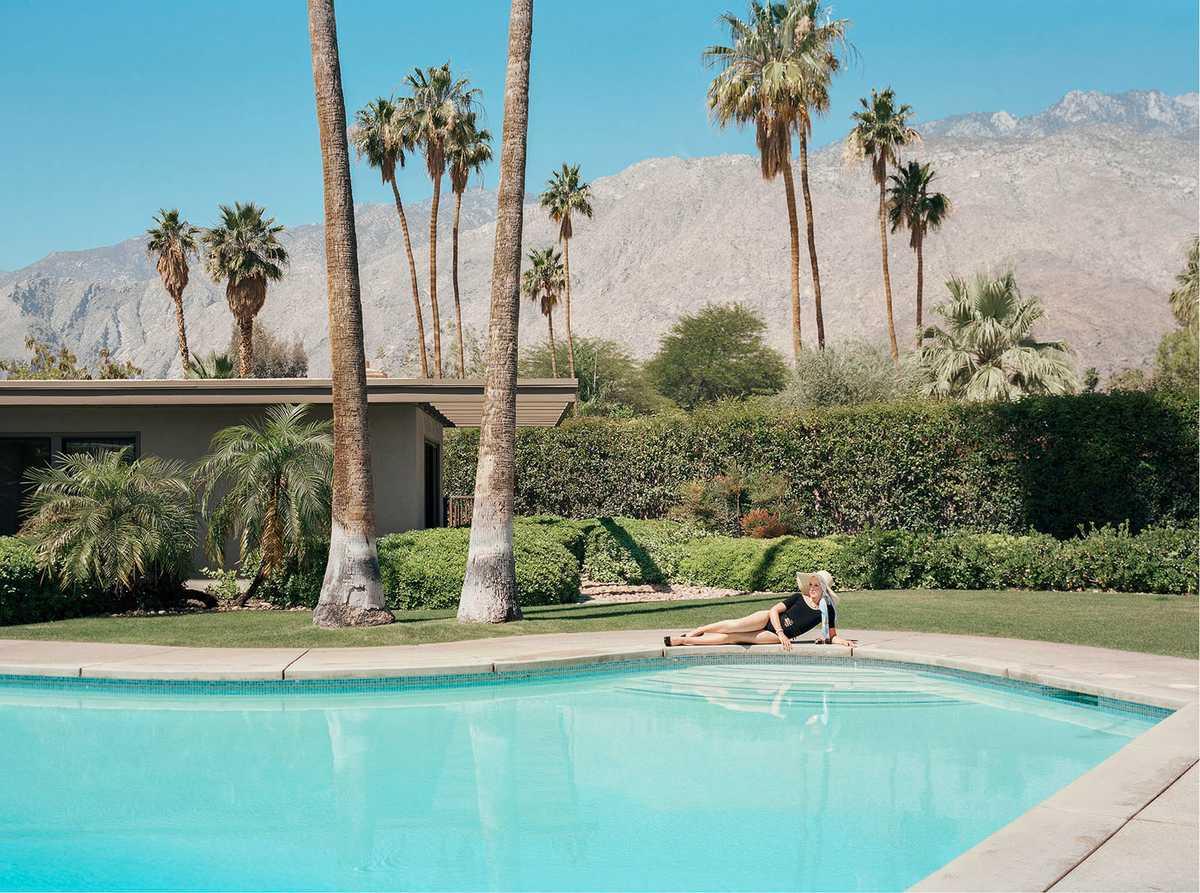 Sale At LUMAS, The Gallery Of Contemporary Photography!