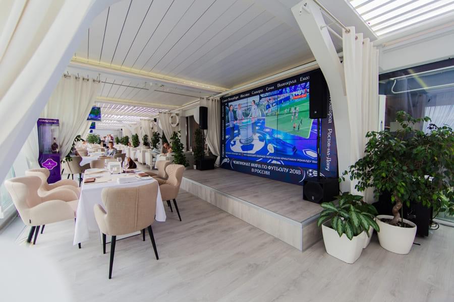 Летняя терраса в ресторане Spettacolo!