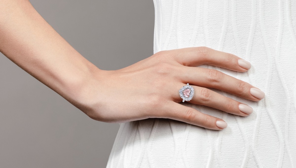 Коллекция розовых бриллиантов PARURE ATELIER