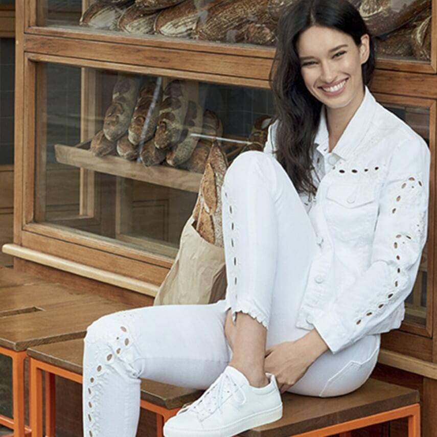 Скидки до 50% в Escada Sport