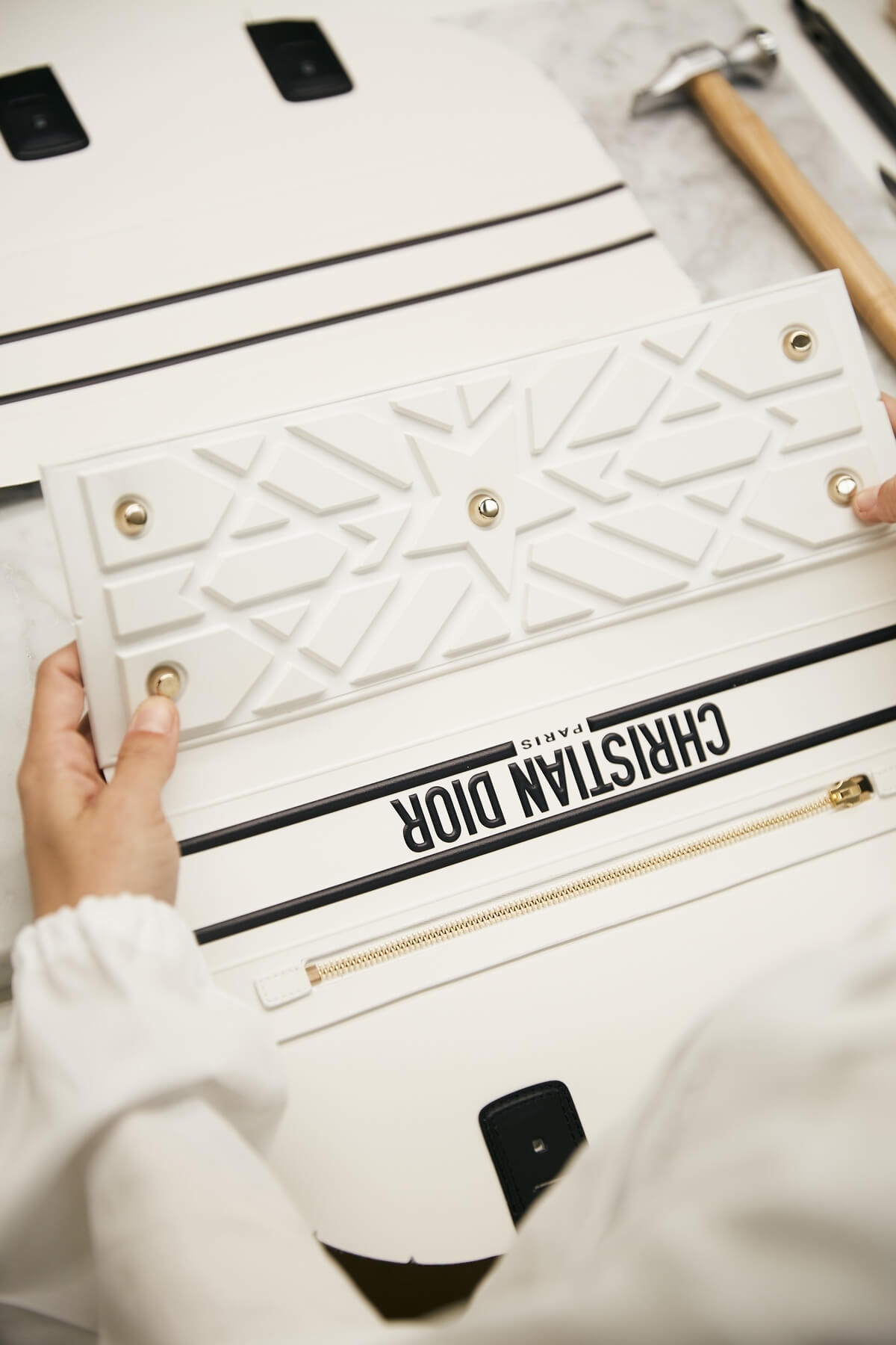 Новые сумки Dior Vibe уже представлены в бутике