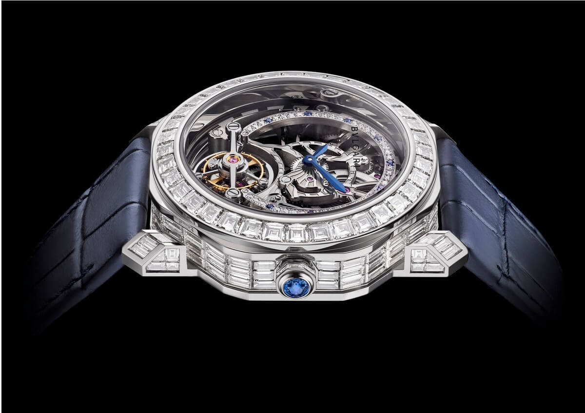 Первая женская версия часов Bvlgari Octo Roma