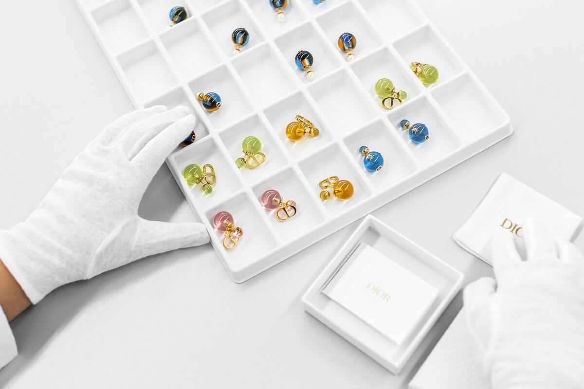 The new Dior ‘Tribales’ earrings in the spirit of the collection's colorful palette