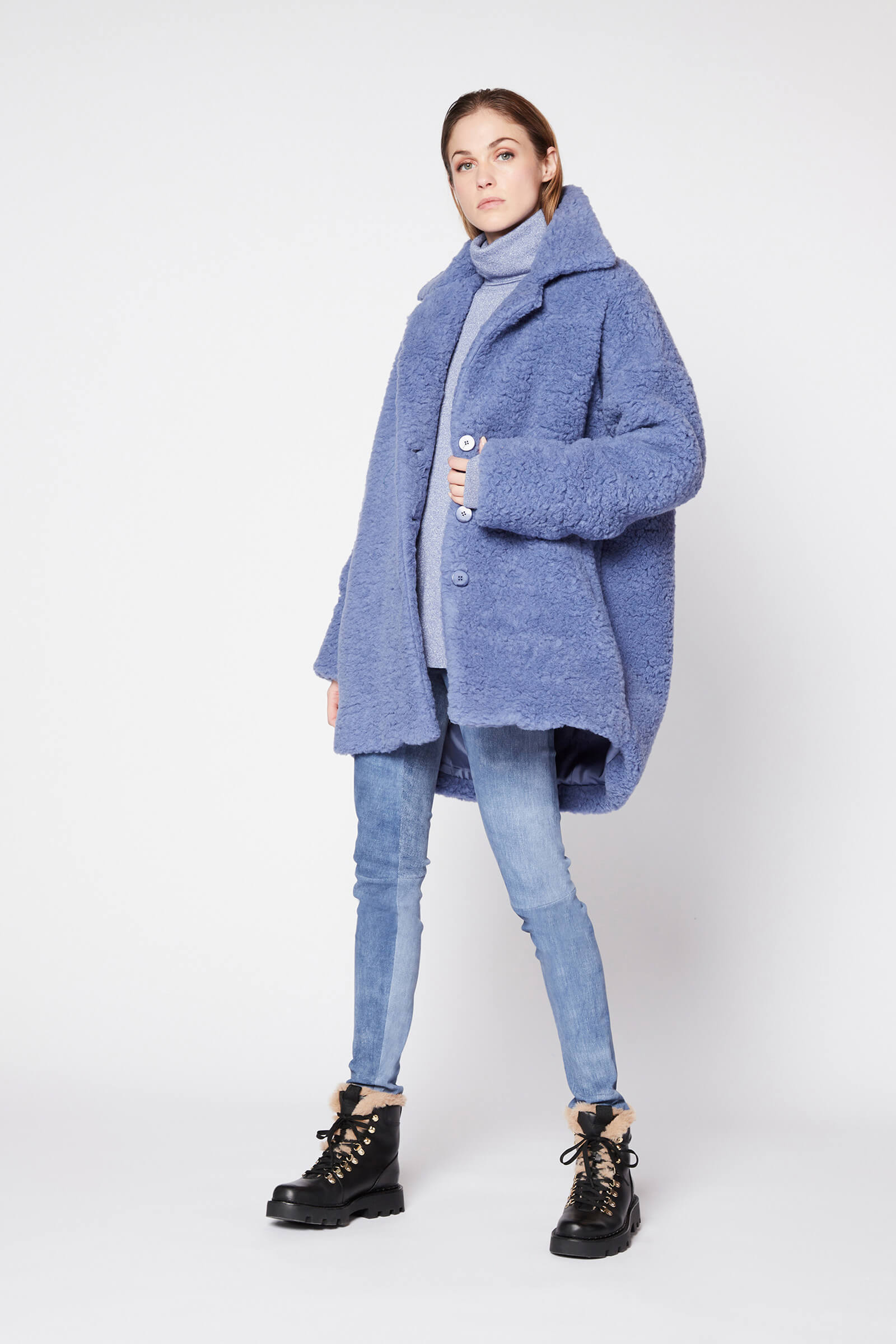 Зимний SALE в Max&Moi