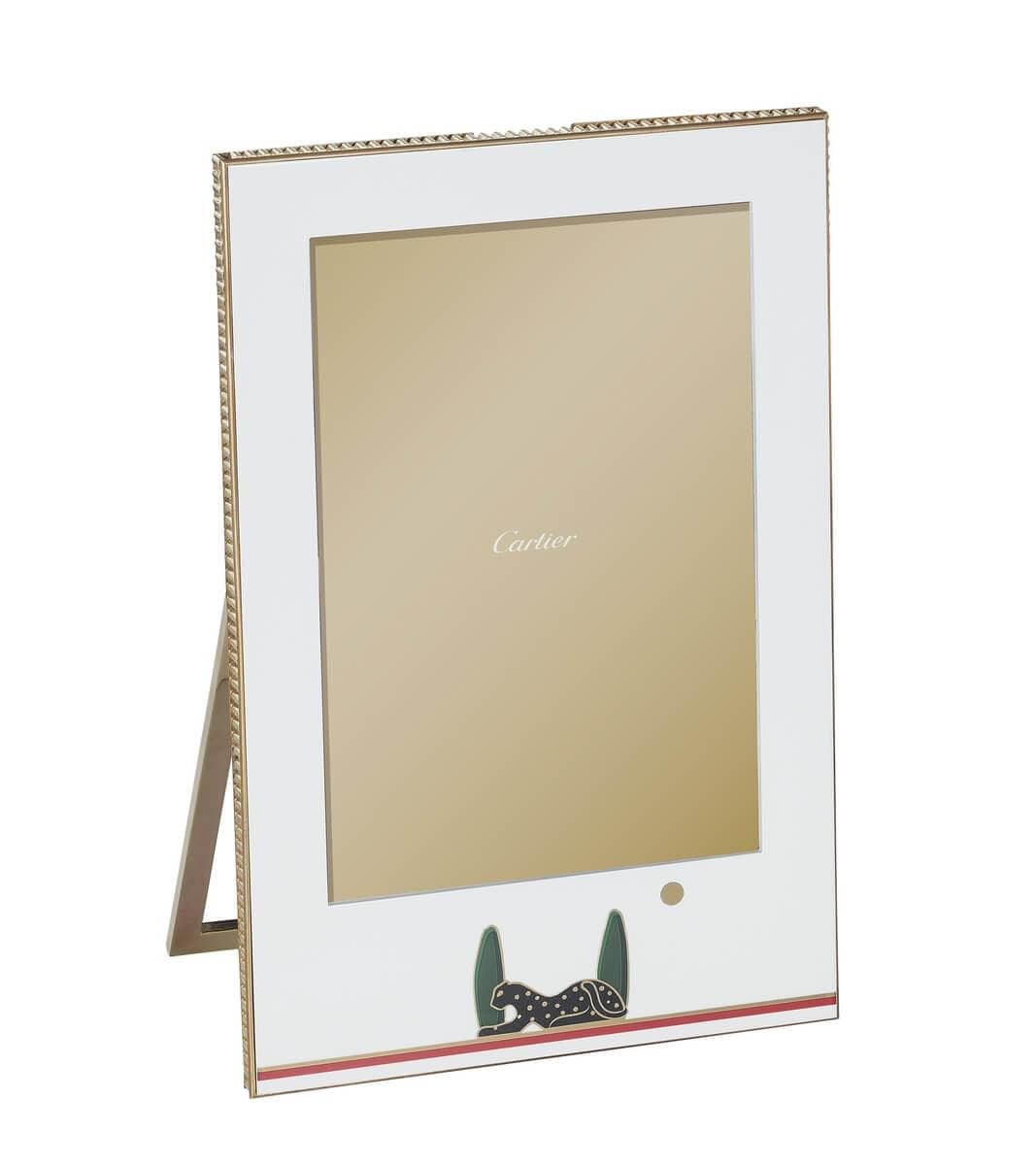 New collection of gifts and home decor from Cartier