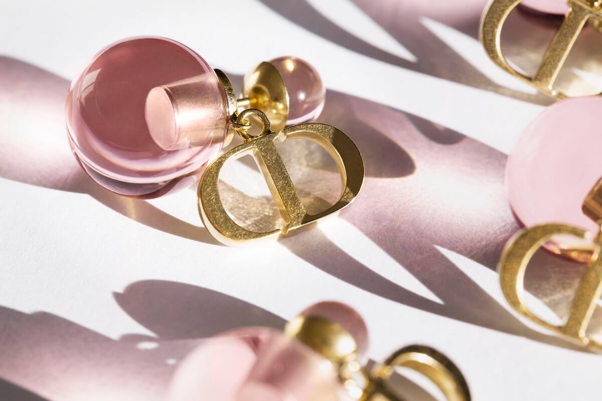 The new Dior ‘Tribales’ earrings in the spirit of the collection's colorful palette