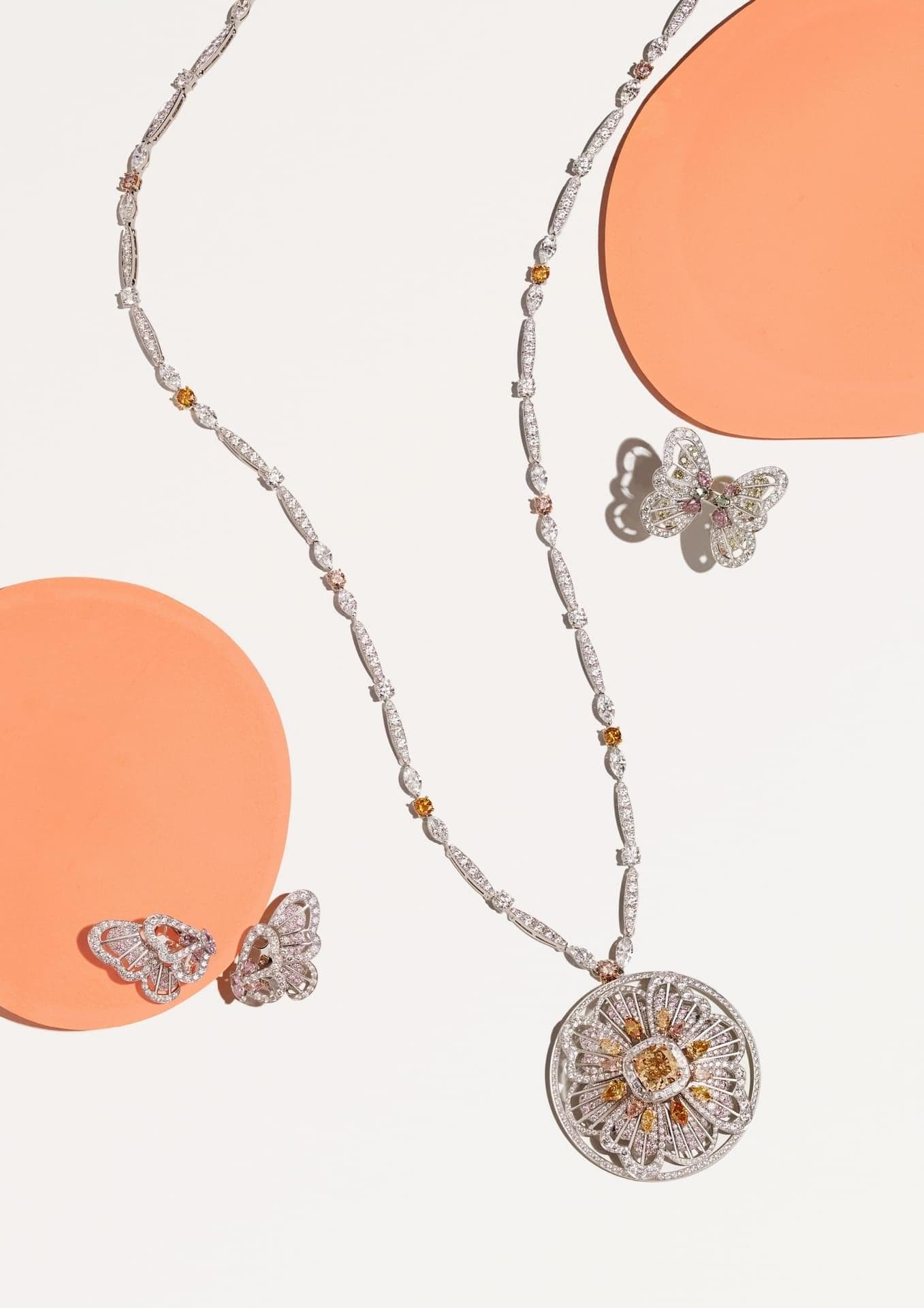 Образы природы от De Beers