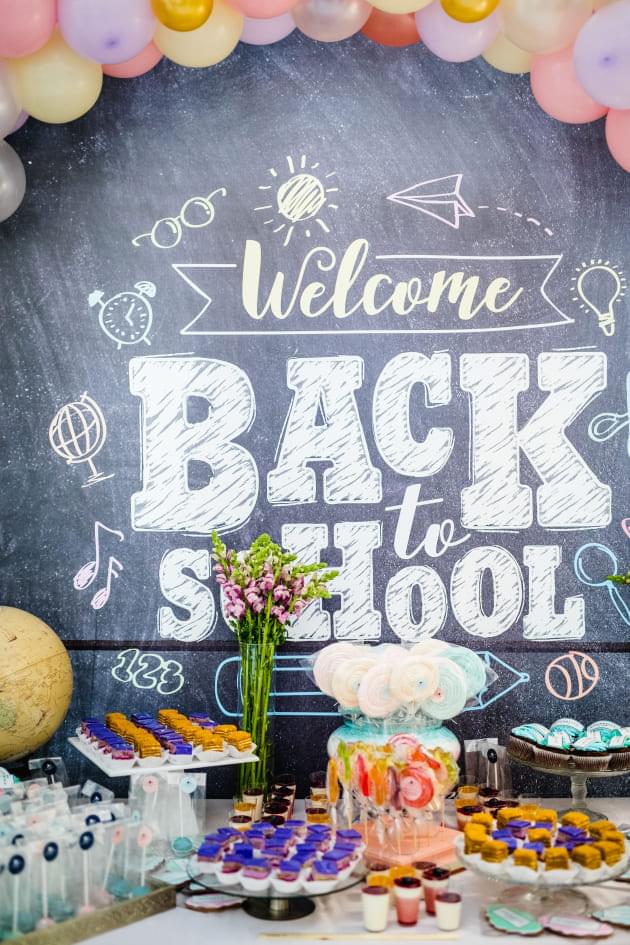 Vremena Goda And Instyle Magazine Held A Cheerful Celebration For Children And Their Parents With Dances And Sweets