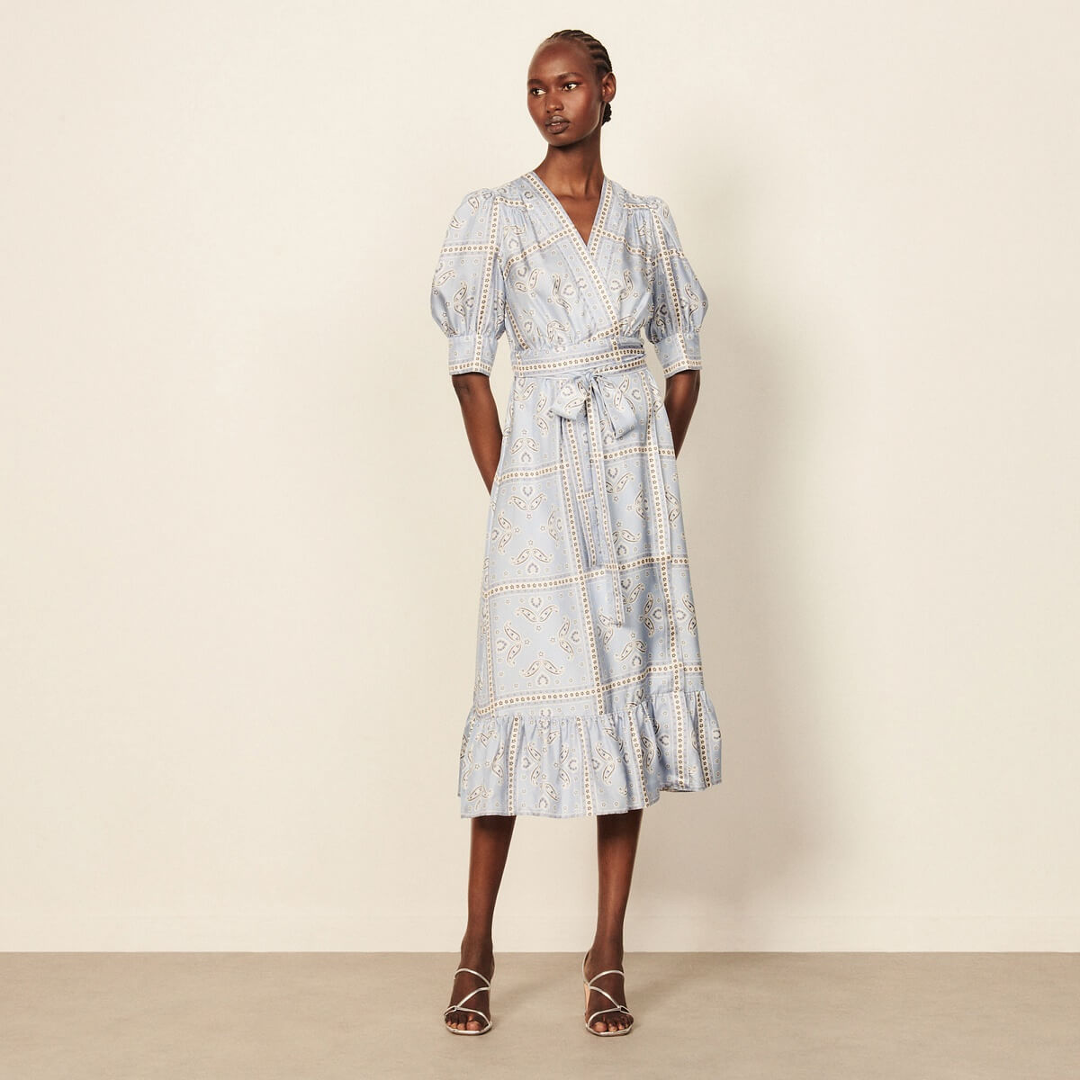 Летний SALE в бутике Sandro