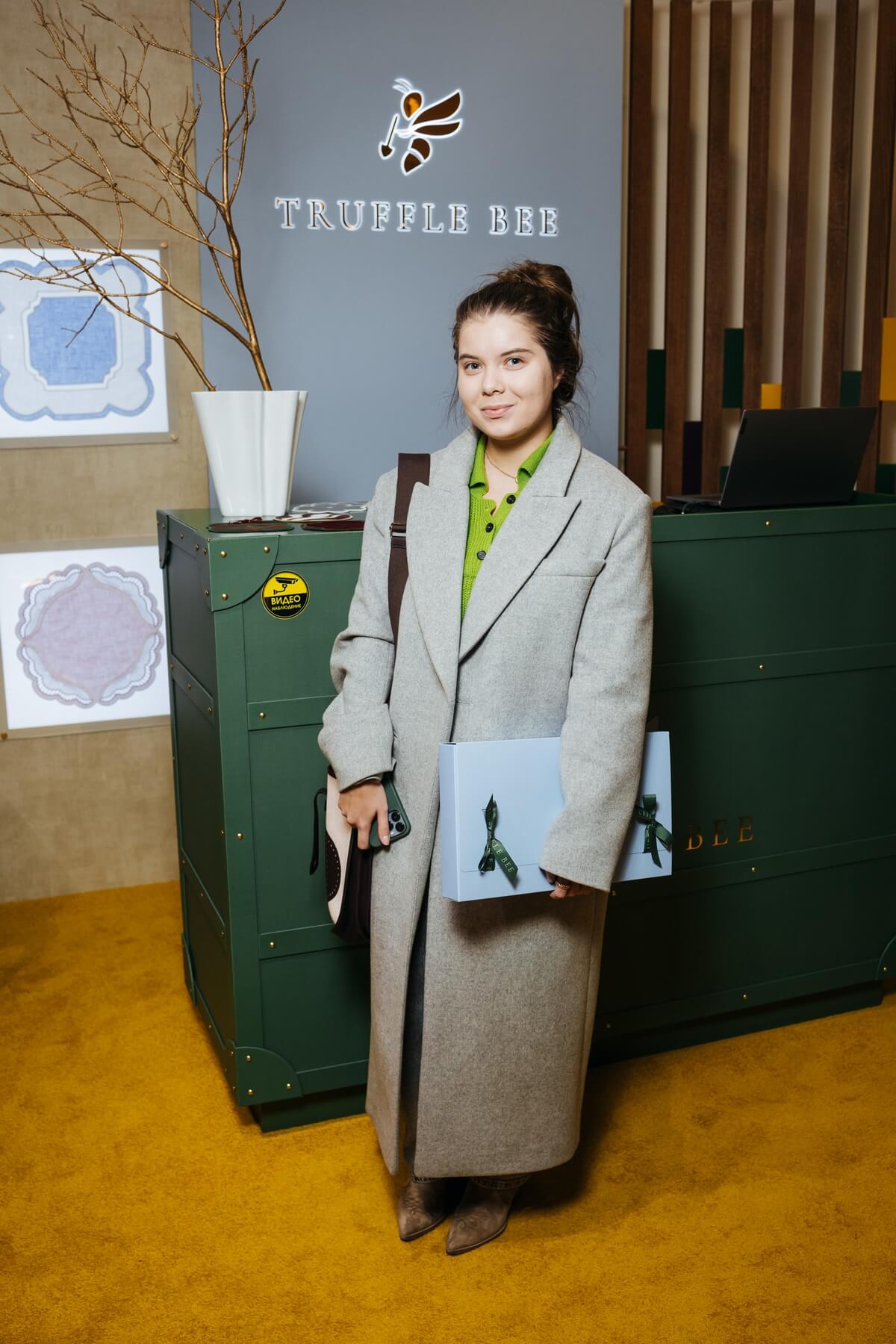 Trunk Show of the Truffle Bee table textile brand