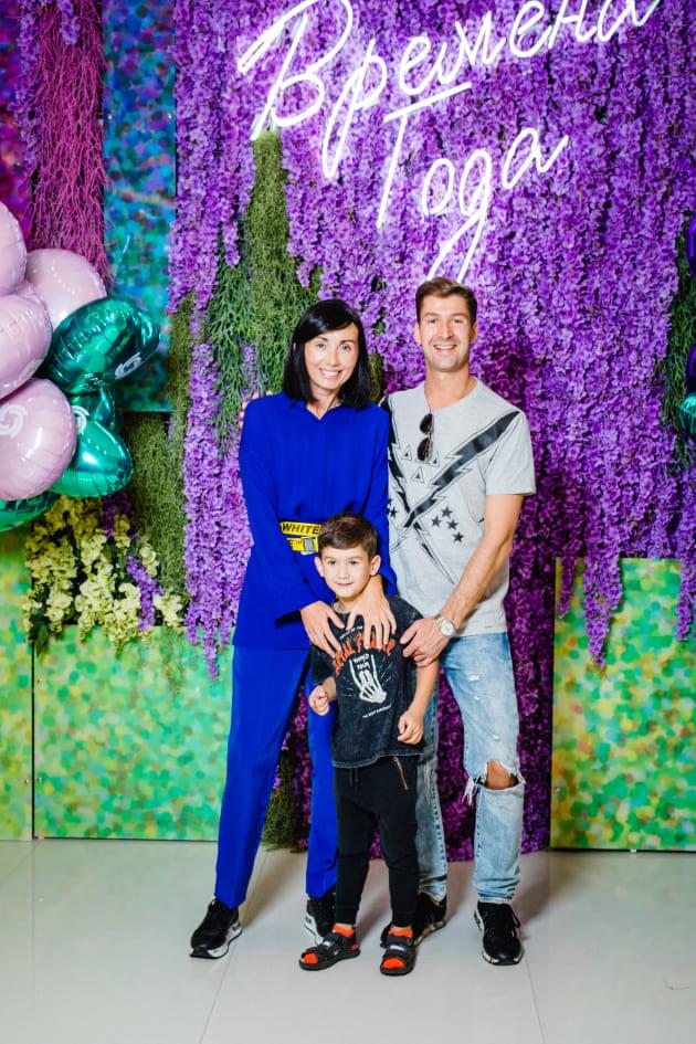 Vremena Goda And Instyle Magazine Held A Cheerful Celebration For Children And Their Parents With Dances And Sweets