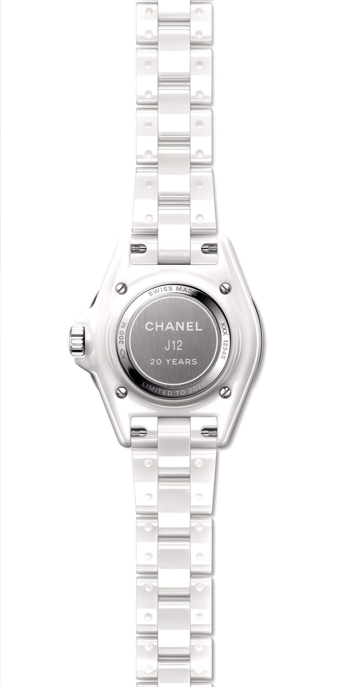 Новый дизайн часов Chanel J12