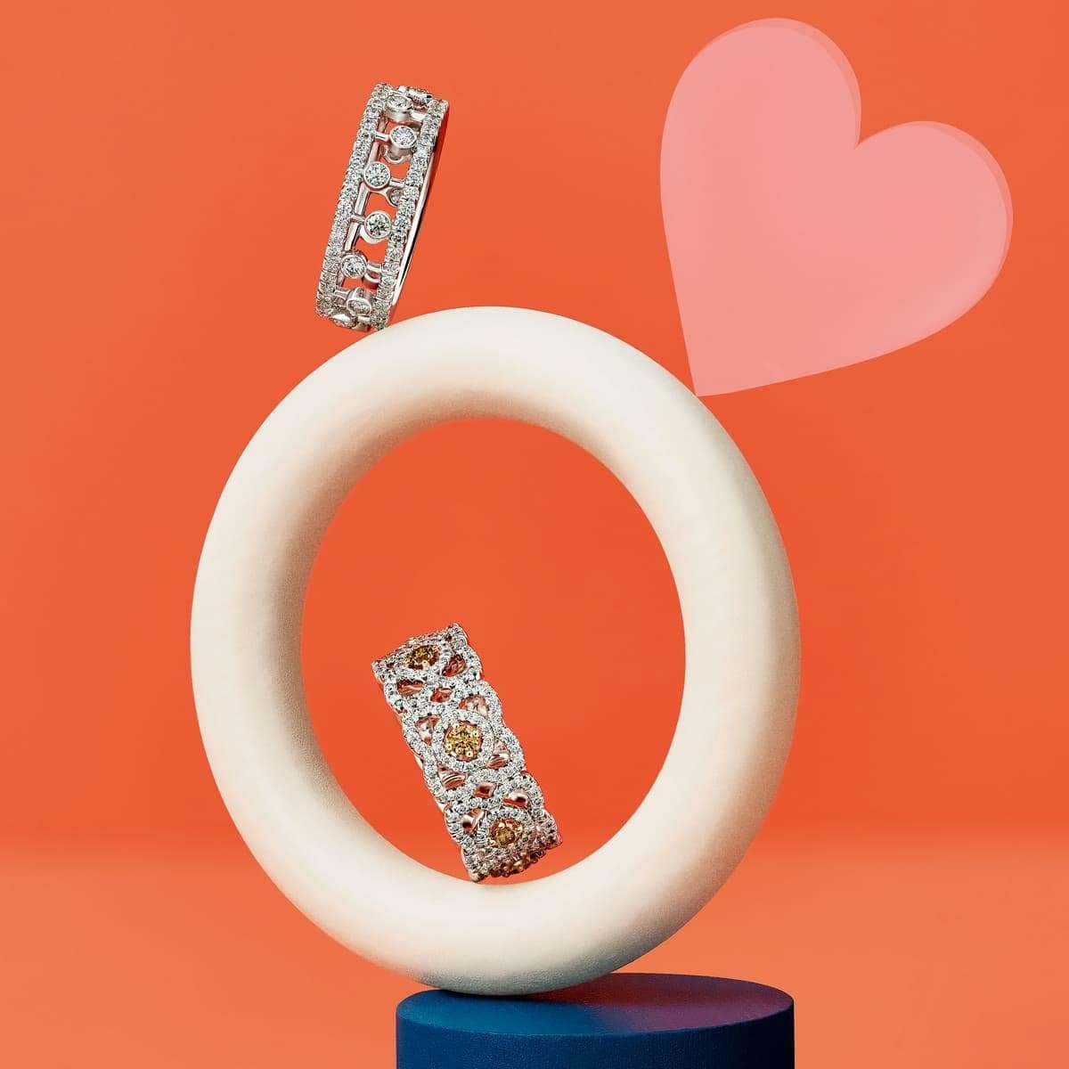 Delight Your Sweetheart With Unique Jewelry By De Beers