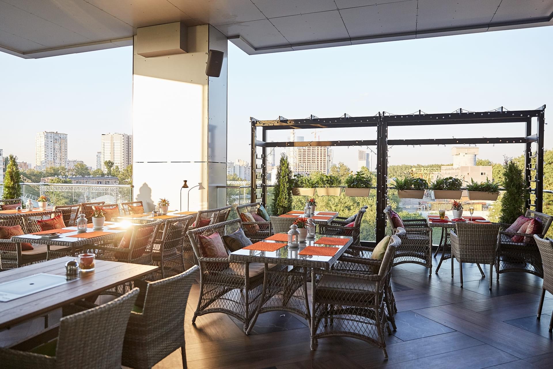 Летняя веранда Asia Hall