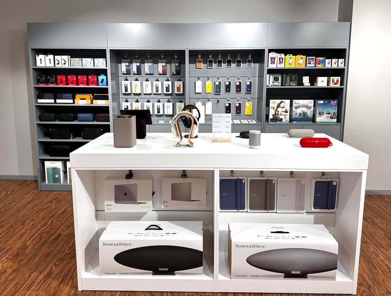 New Apple store