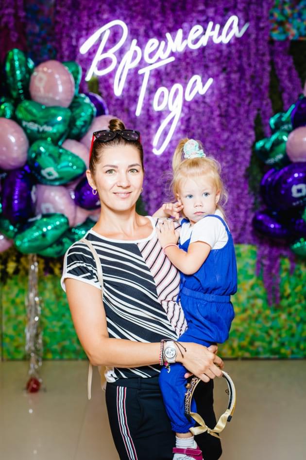 Vremena Goda And Instyle Magazine Held A Cheerful Celebration For Children And Their Parents With Dances And Sweets