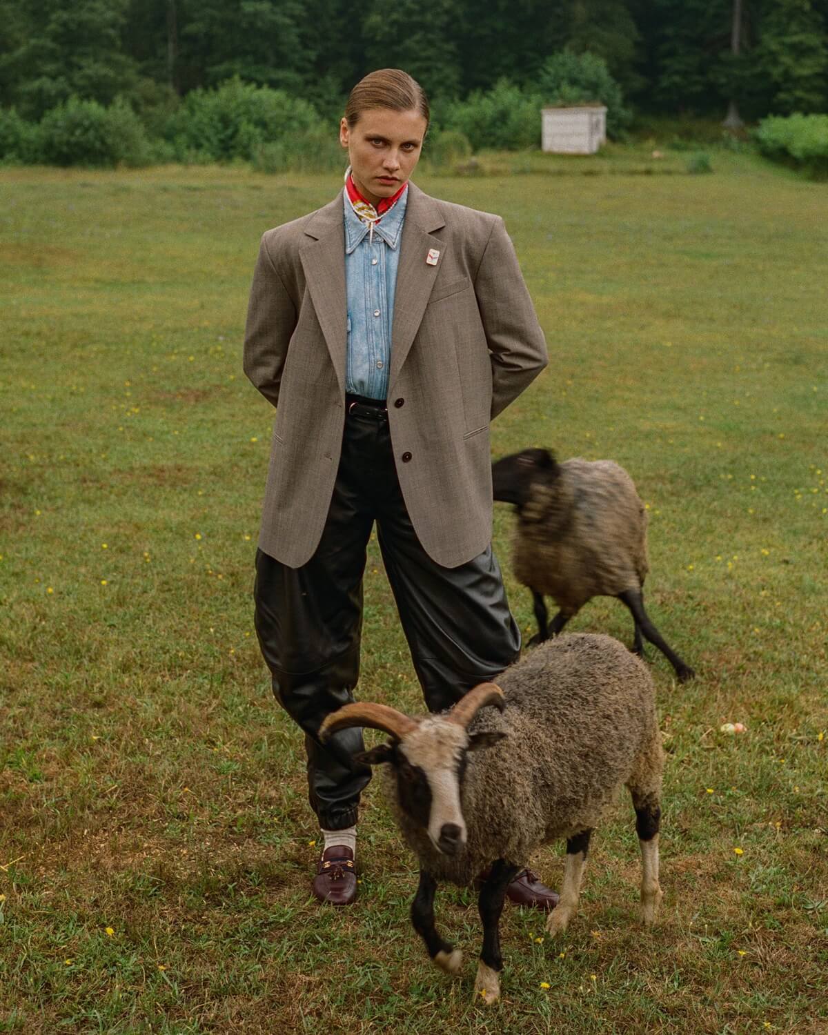 От лоферов Gucci до бомбера Louis Vuitton